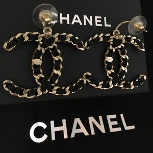 Auth. 💯 Chanel CC Earrings-Black Braided